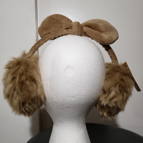 Kawaii Ribbon Earmuffs - Picture 7 of 9